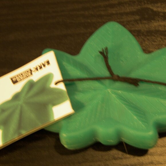 Green Leaf Dog Chew Toy - Picture 2 of 4